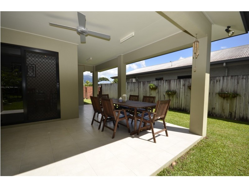 14 White Oak Avenue, Mossman QLD 4873