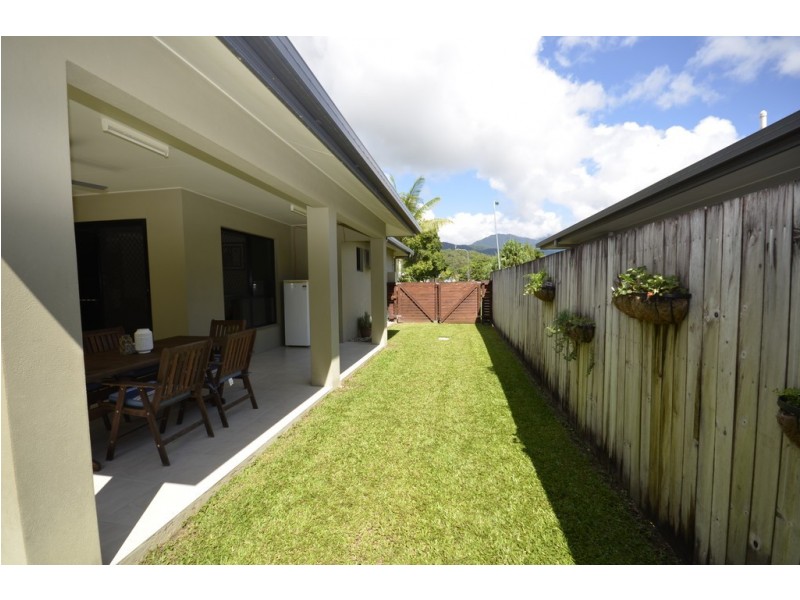 14 White Oak Avenue, Mossman QLD 4873