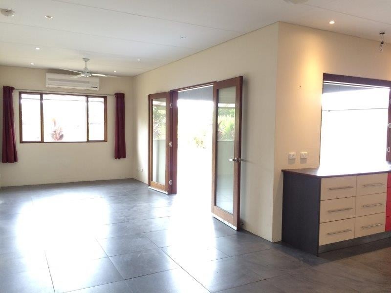 40 Riflebird Crescent, Mossman QLD 4873