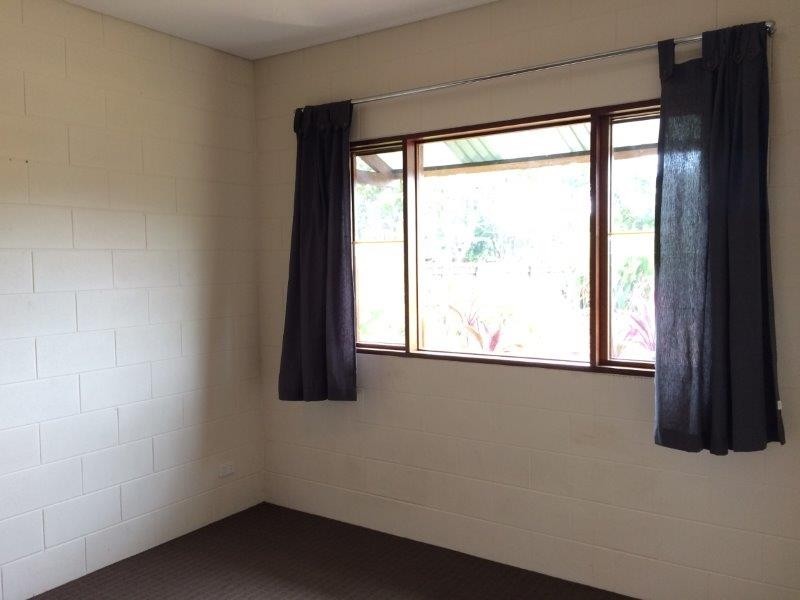 40 Riflebird Crescent, Mossman QLD 4873