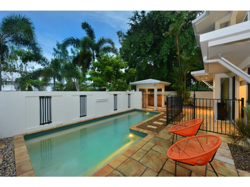 1 and 2 / 5 Langley Road, Port Douglas QLD 4877