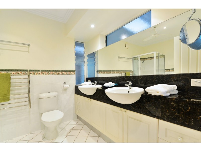 1 and 2 / 5 Langley Road, Port Douglas QLD 4877