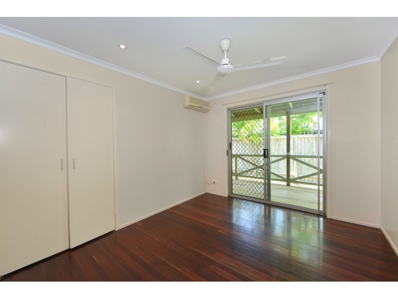 4 Jewel Close, Port Douglas QLD 4877