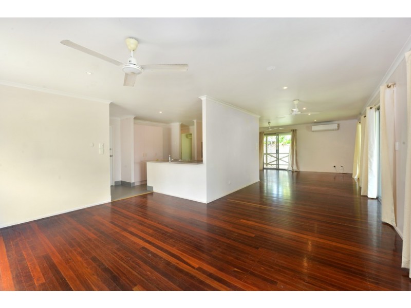 4 Jewel Close, Port Douglas QLD 4877