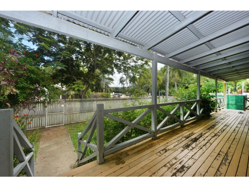 4 Jewel Close, Port Douglas QLD 4877