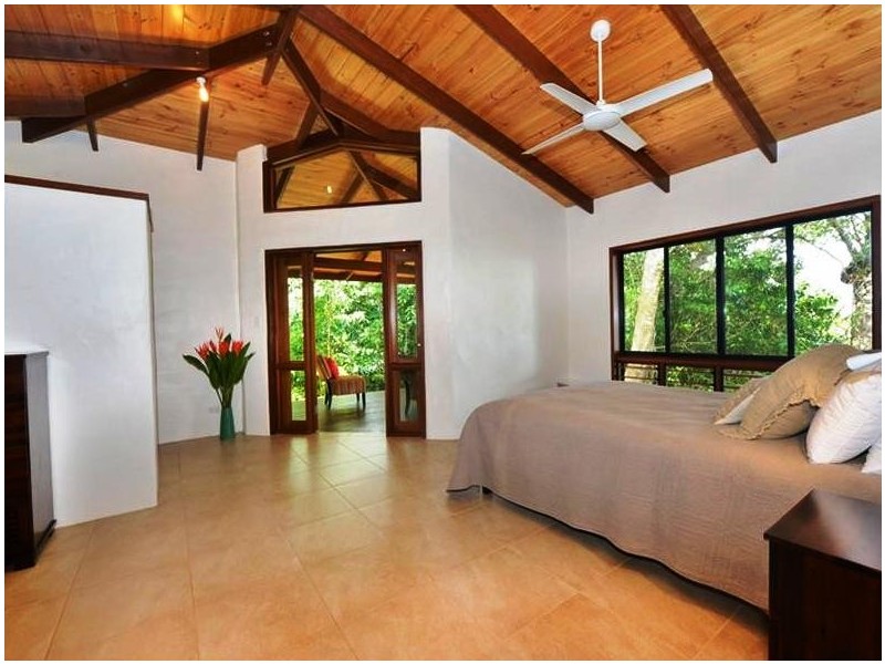276 Kauri Close, Daintree QLD 4873