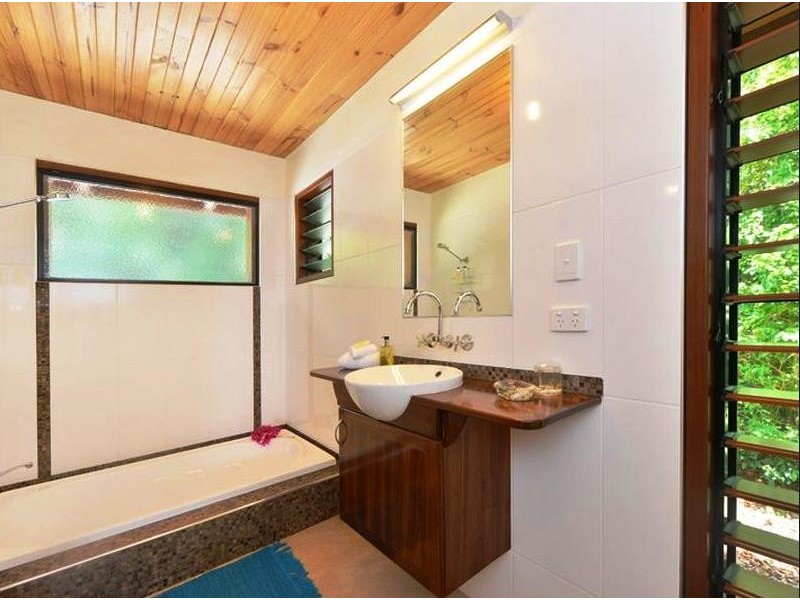 276 Kauri Close, Daintree QLD 4873