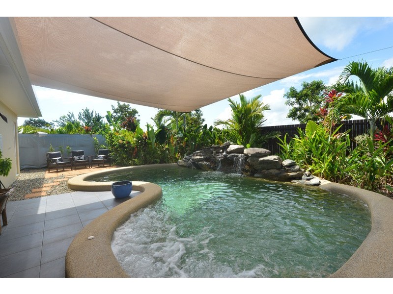 20 Julaji Close, Cooya Beach QLD 4873