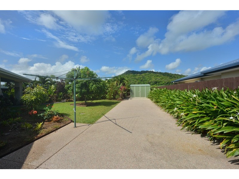 20 Julaji Close, Cooya Beach QLD 4873