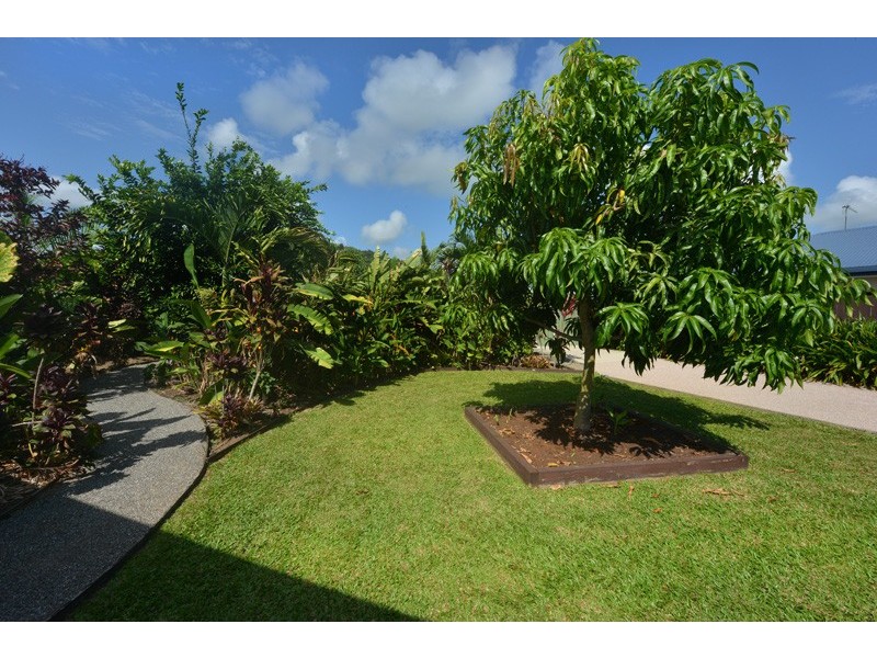 20 Julaji Close, Cooya Beach QLD 4873