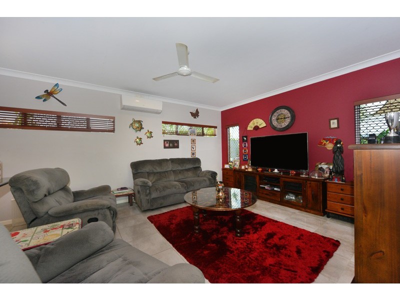 20 Julaji Close, Cooya Beach QLD 4873