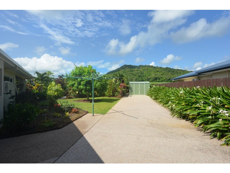 20 Julaji Close, Cooya Beach QLD 4873