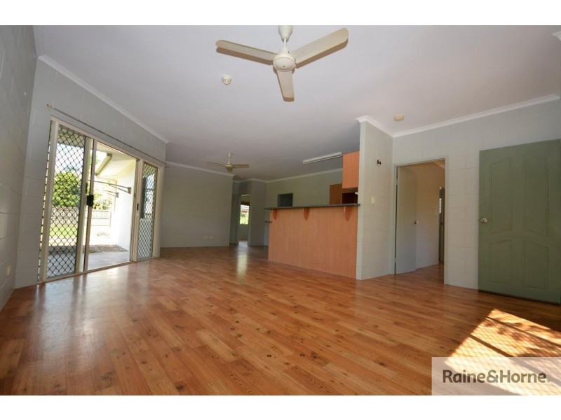 18 FOREST GLEN ROAD, Mossman QLD 4873