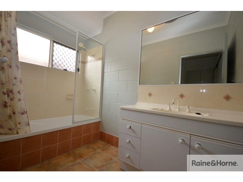 18 FOREST GLEN ROAD, Mossman QLD 4873