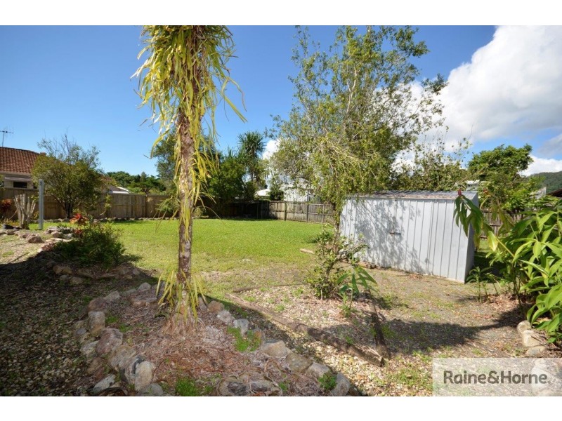 18 FOREST GLEN ROAD, Mossman QLD 4873