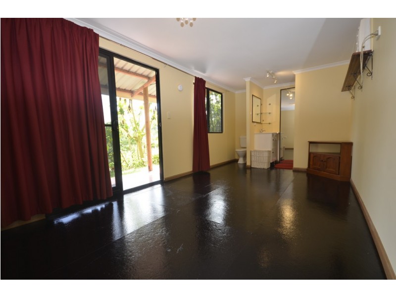 39 Whiteley Road, Miallo QLD 4873