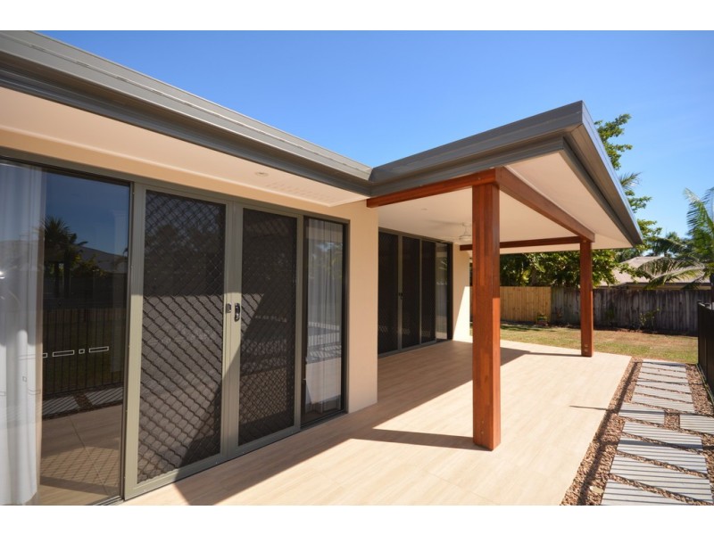 4 BOWER CLOSE, Port Douglas QLD 4877