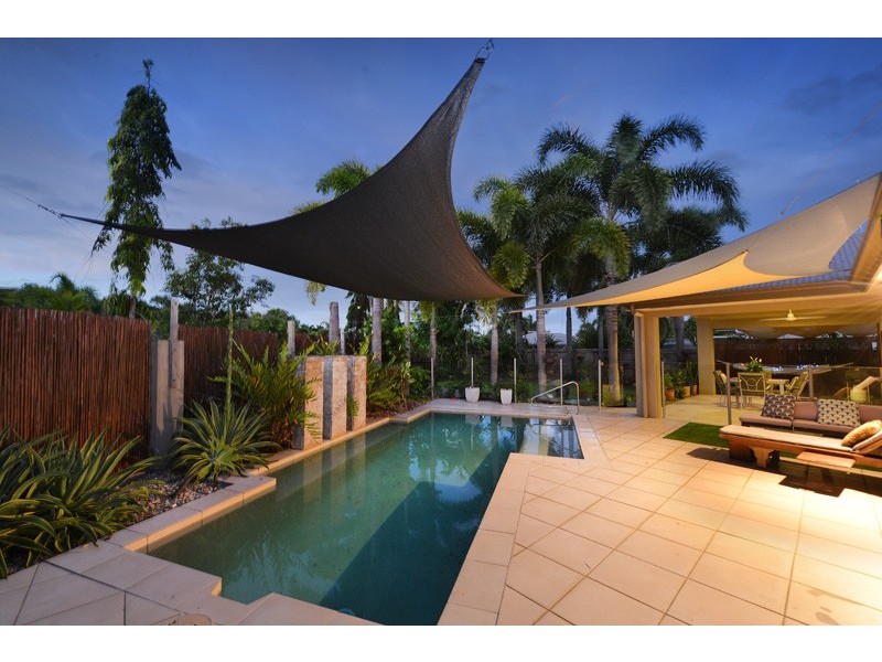 19 Sandpiper Street, Port Douglas QLD 4877