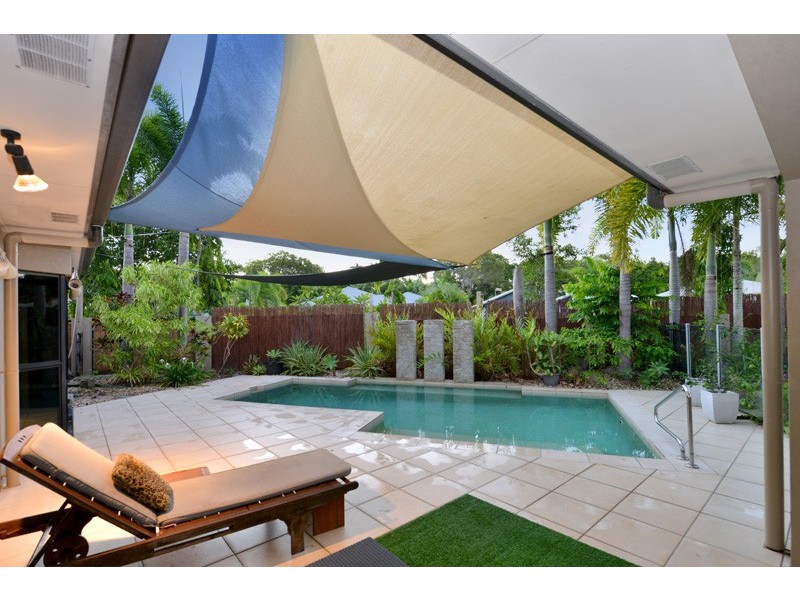 19 Sandpiper Street, Port Douglas QLD 4877