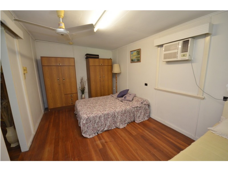 19 Foxton Avenue, Mossman QLD 4873