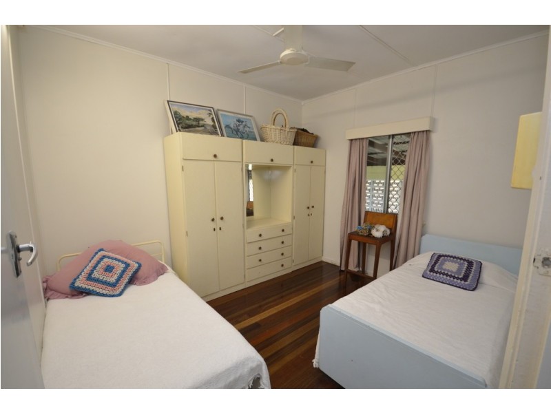 19 Foxton Avenue, Mossman QLD 4873