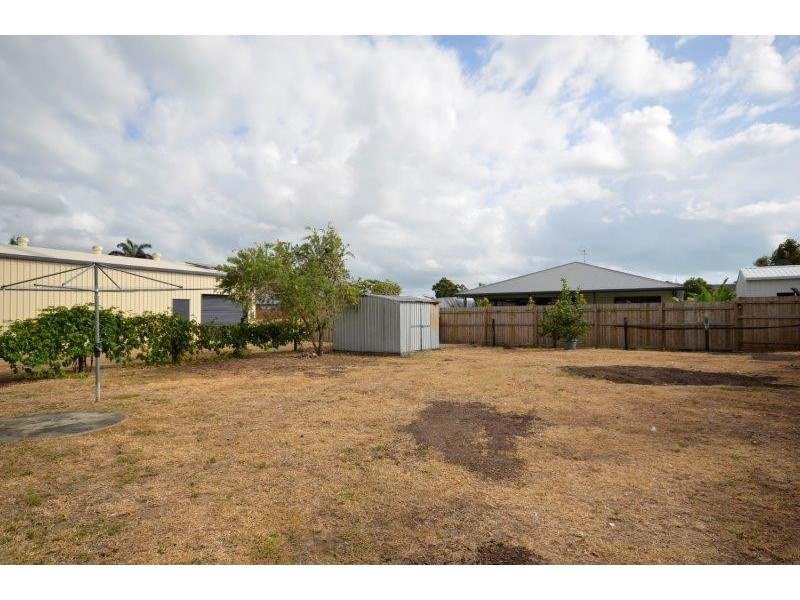 19 Allamanda Street, Cooya Beach QLD 4873