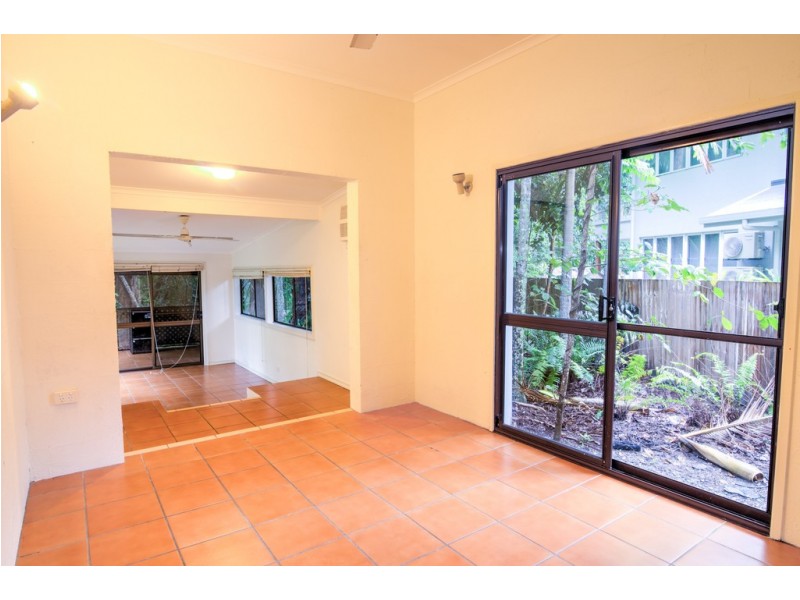 18 Sorrento Crescent, Port Douglas QLD 4877