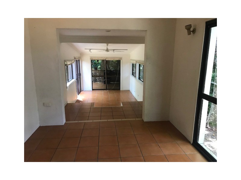 18 Sorrento Crescent, Port Douglas QLD 4877