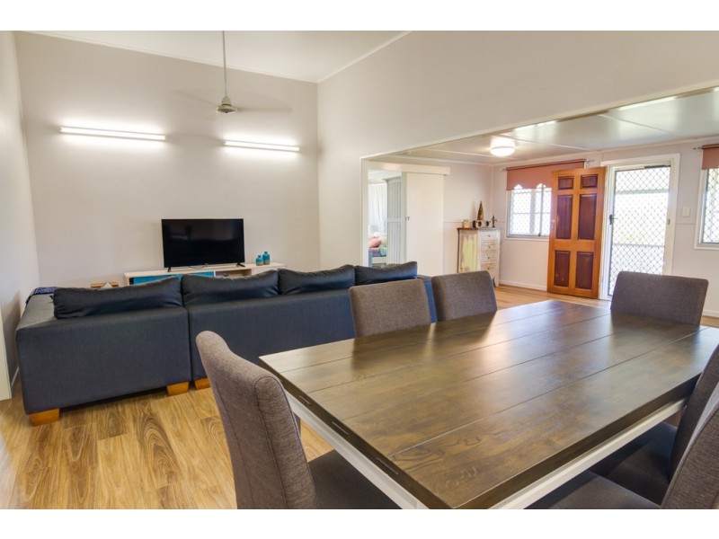 127 Miallo Road, Miallo QLD 4873