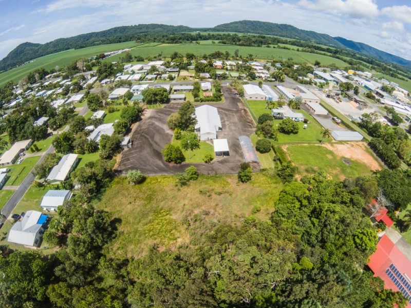 51 PRINGLE ST, Mossman QLD 4873