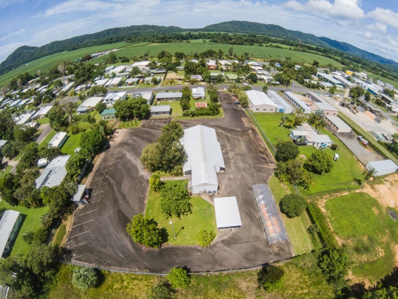 51 PRINGLE ST, Mossman QLD 4873