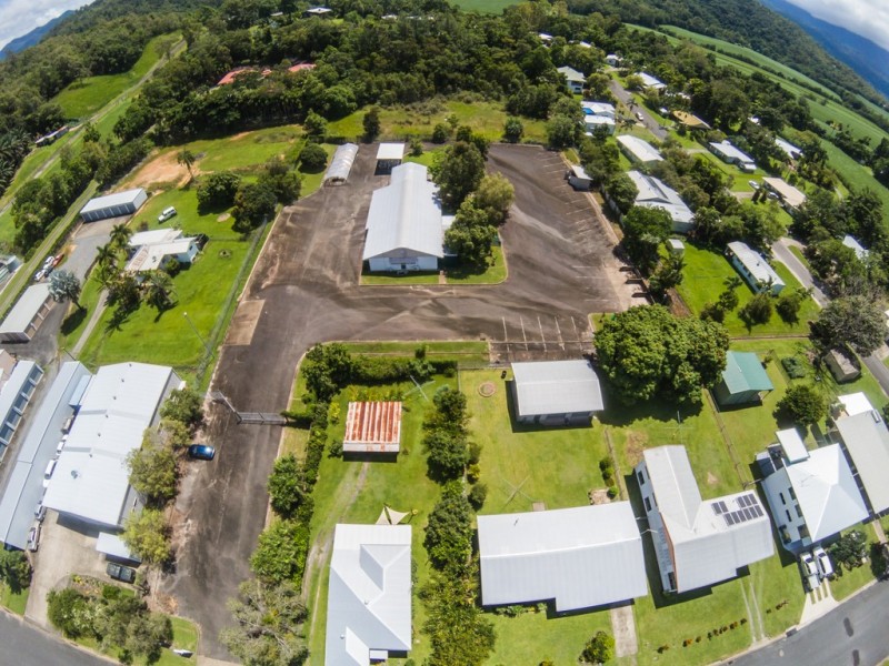 51 PRINGLE ST, Mossman QLD 4873