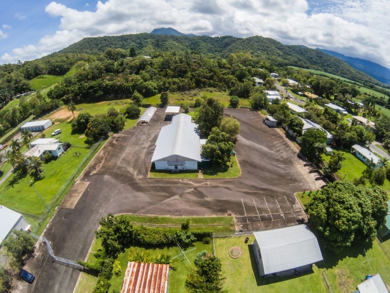 51 PRINGLE ST, Mossman QLD 4873