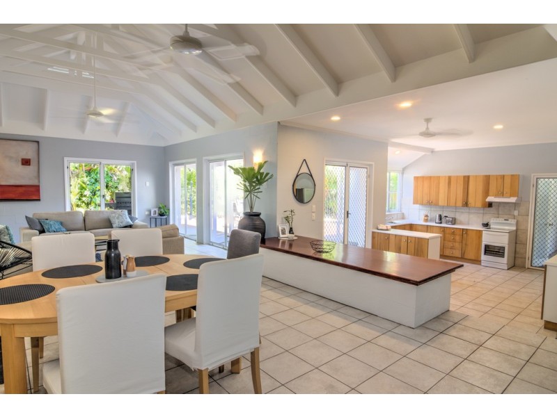 11 Solander Boulevard, Port Douglas QLD 4877