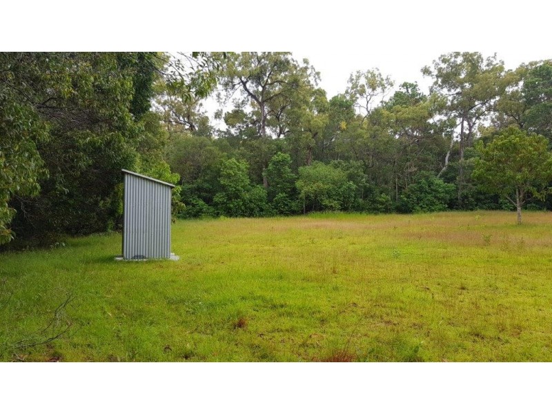 9 Bloodwood Road, Bloomfield QLD 4895