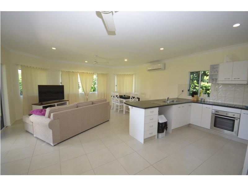 11 RIFLEBIRD CRESCENT, Mossman QLD 4873