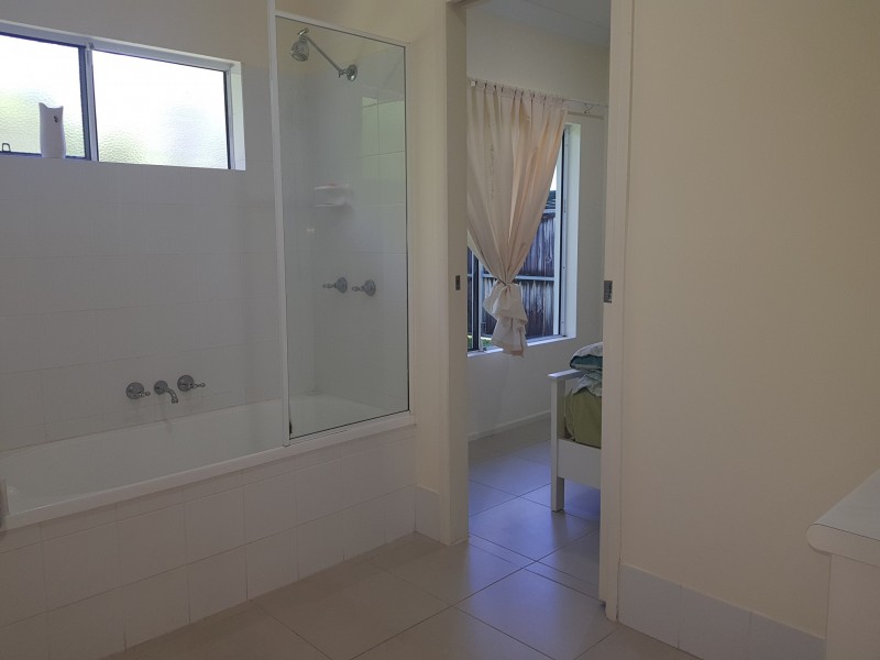 11 RIFLEBIRD CRESCENT, Mossman QLD 4873
