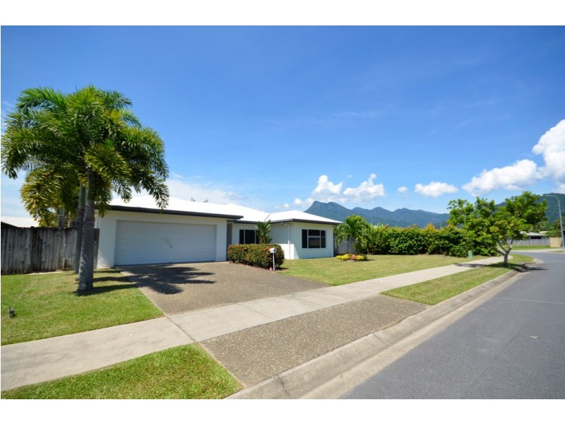 11 RIFLEBIRD CRESCENT, Mossman QLD 4873