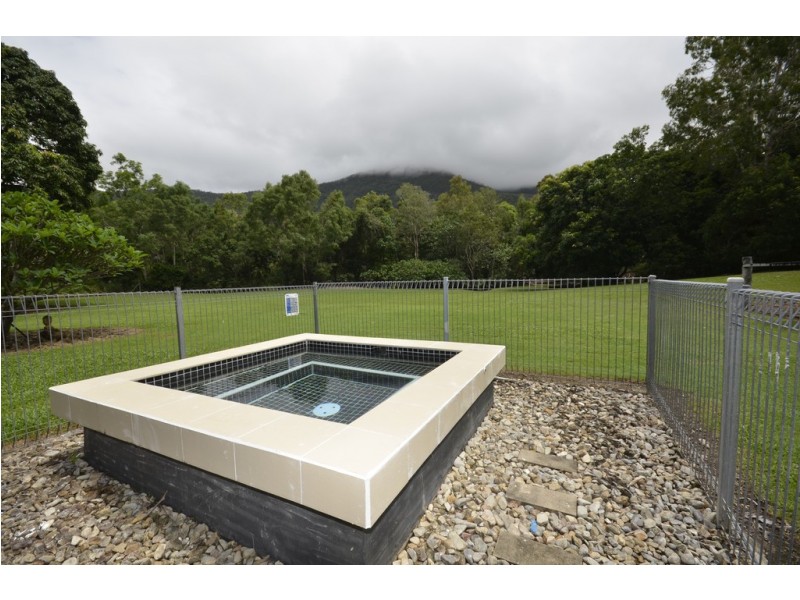 5057 CAPTAIN COOK HIGHWAY, Oak Beach QLD 4877