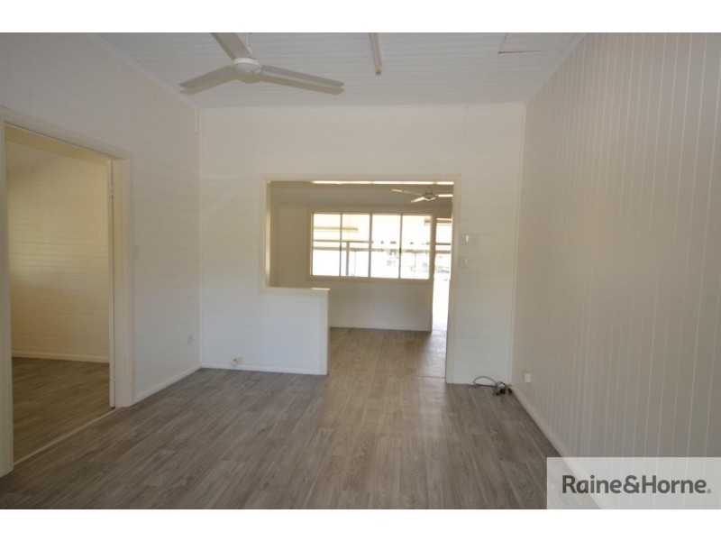 13 OWEN STREET, Mossman QLD 4873