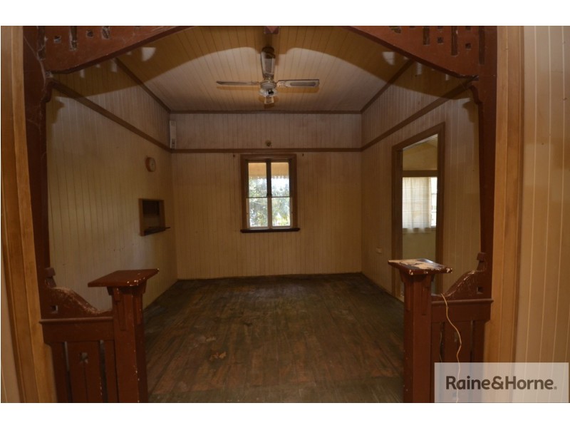 7 JACK STREET, Mossman QLD 4873