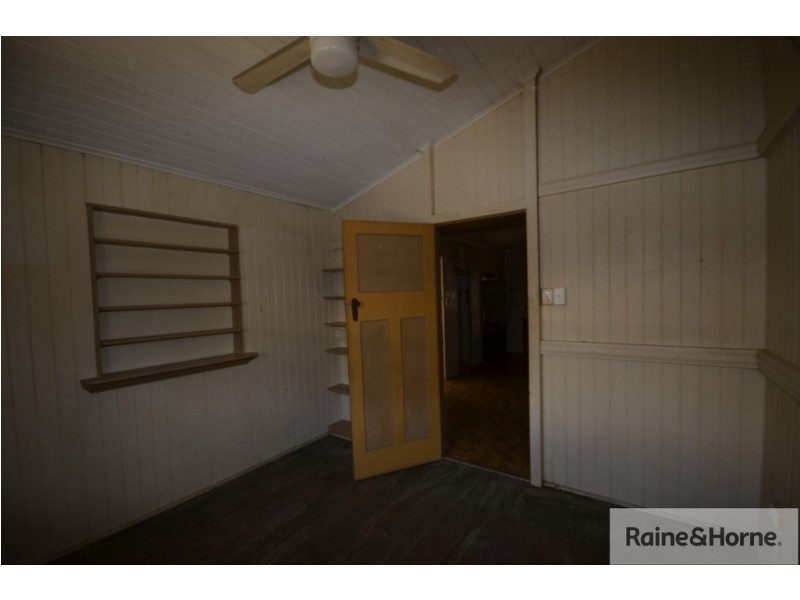 7 JACK STREET, Mossman QLD 4873