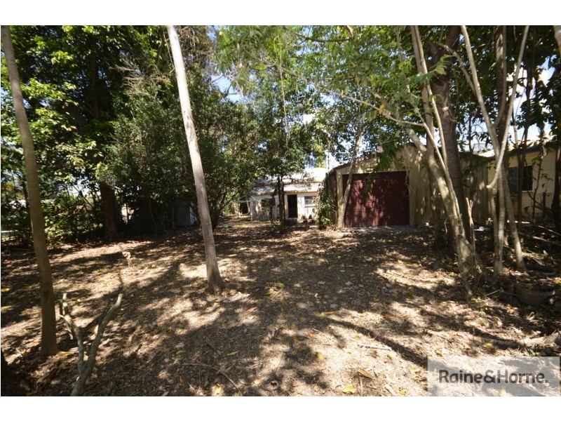 7 JACK STREET, Mossman QLD 4873