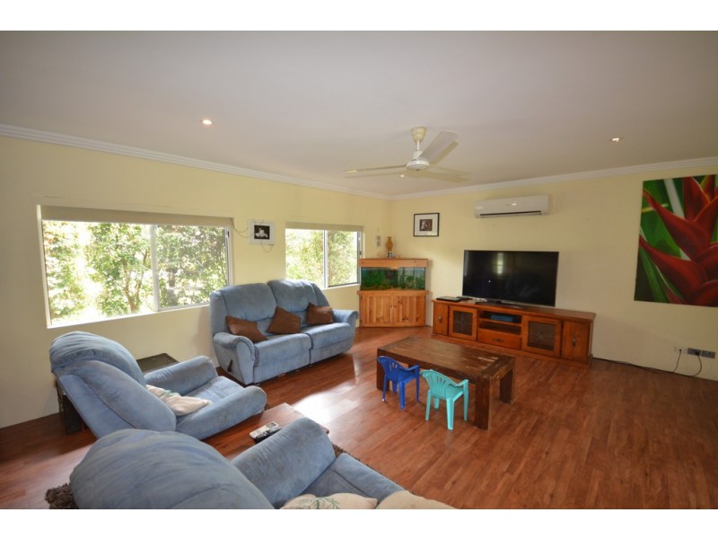 8 HOPE STREET, Port Douglas QLD 4877