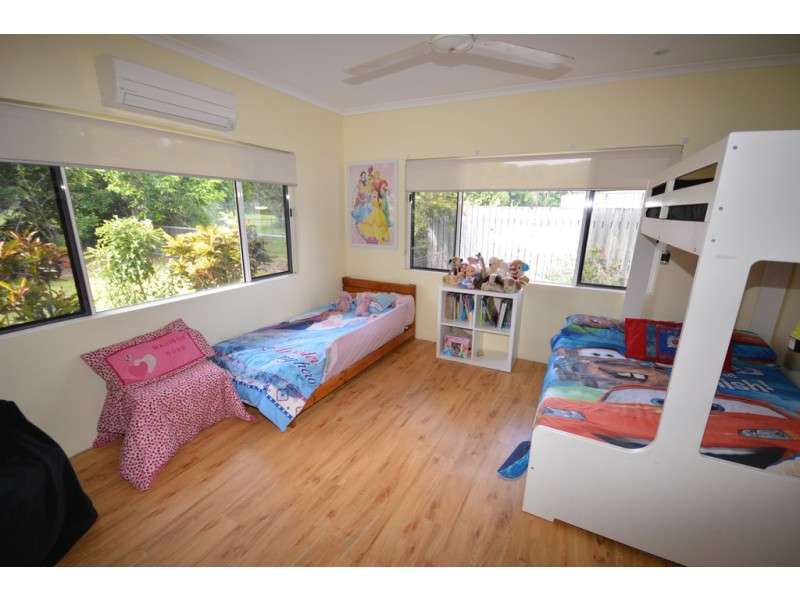 8 HOPE STREET, Port Douglas QLD 4877