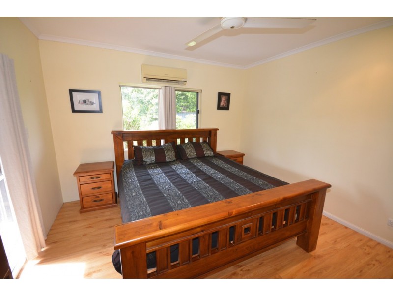 8 HOPE STREET, Port Douglas QLD 4877