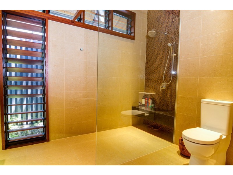 5 Beachfront Mirage, Port Douglas QLD 4877