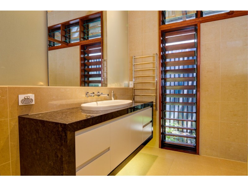 5 Beachfront Mirage, Port Douglas QLD 4877