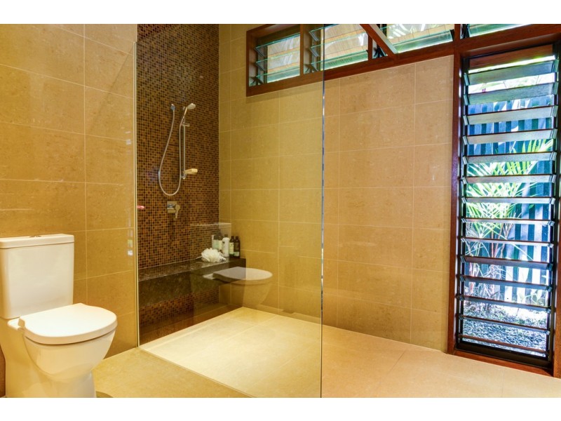 5 Beachfront Mirage, Port Douglas QLD 4877