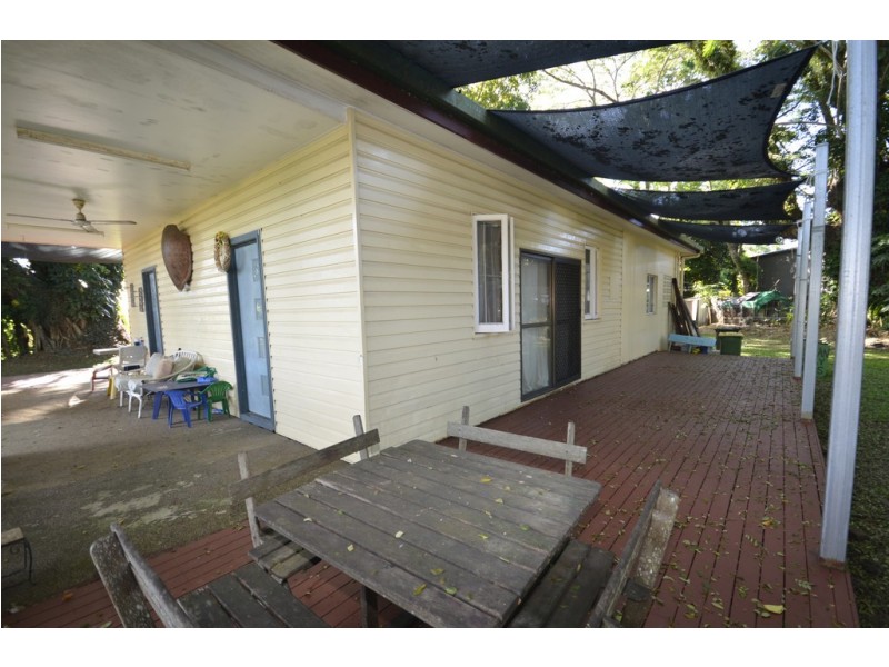 5 JUNCTION ROAD, Mossman QLD 4873